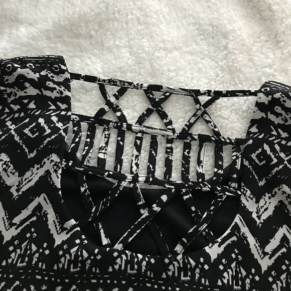 NWT Black and White Pattern Cage Dress - Picture 4 of 5